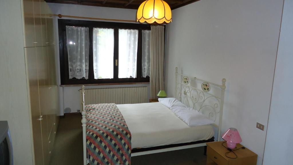 Residence Regina Delle Dolomiti Рокка-П'єторе Екстер'єр фото
