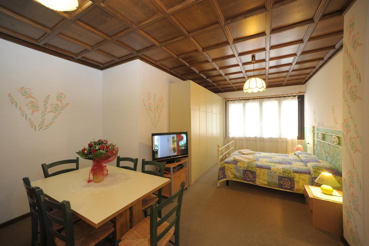 Residence Regina Delle Dolomiti Рокка-П'єторе Екстер'єр фото